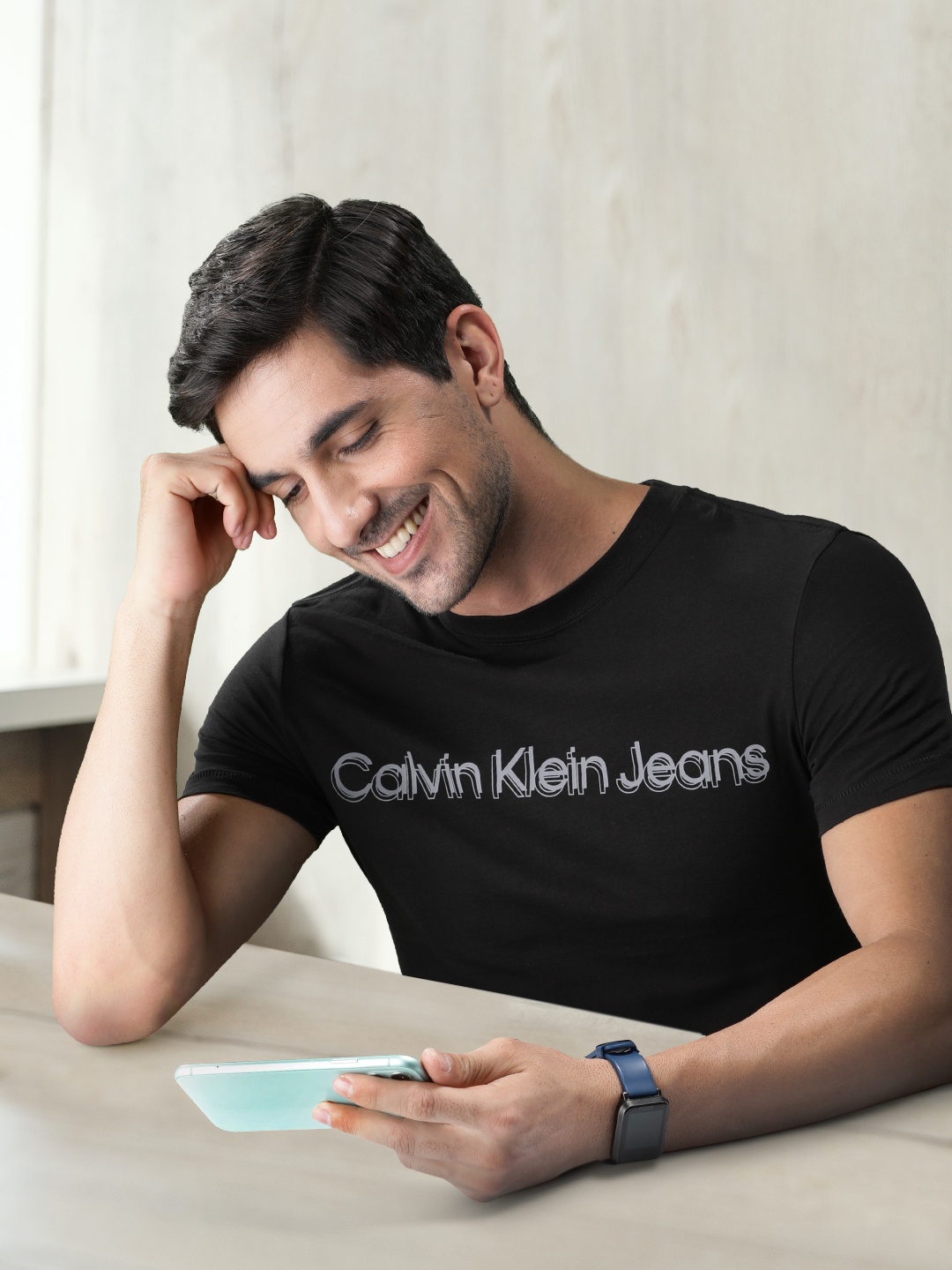

Calvin Klein Jeans Men Black Pure Cotton Brand Logo Printed Slim Fit T-shirt