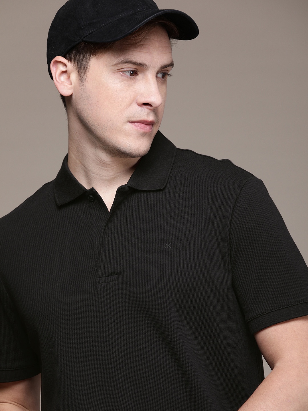 

Calvin Klein Jeans Men Black Polo Collar T-shirt