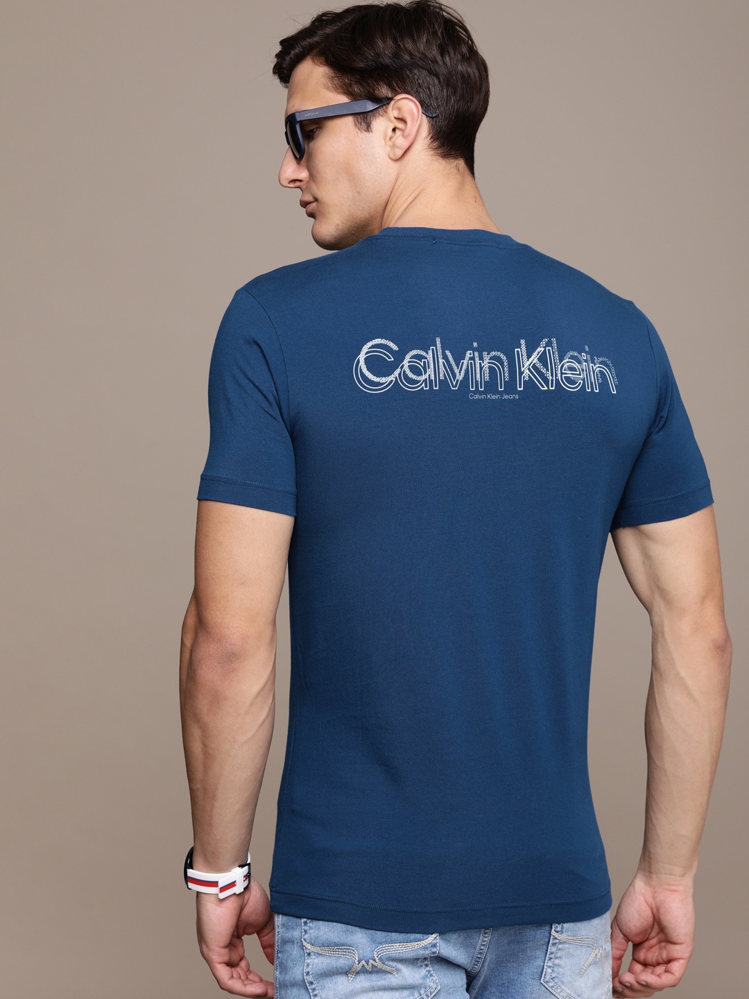 

Calvin Klein Jeans Men Blue Brand Logo Slim Fit T-shirt