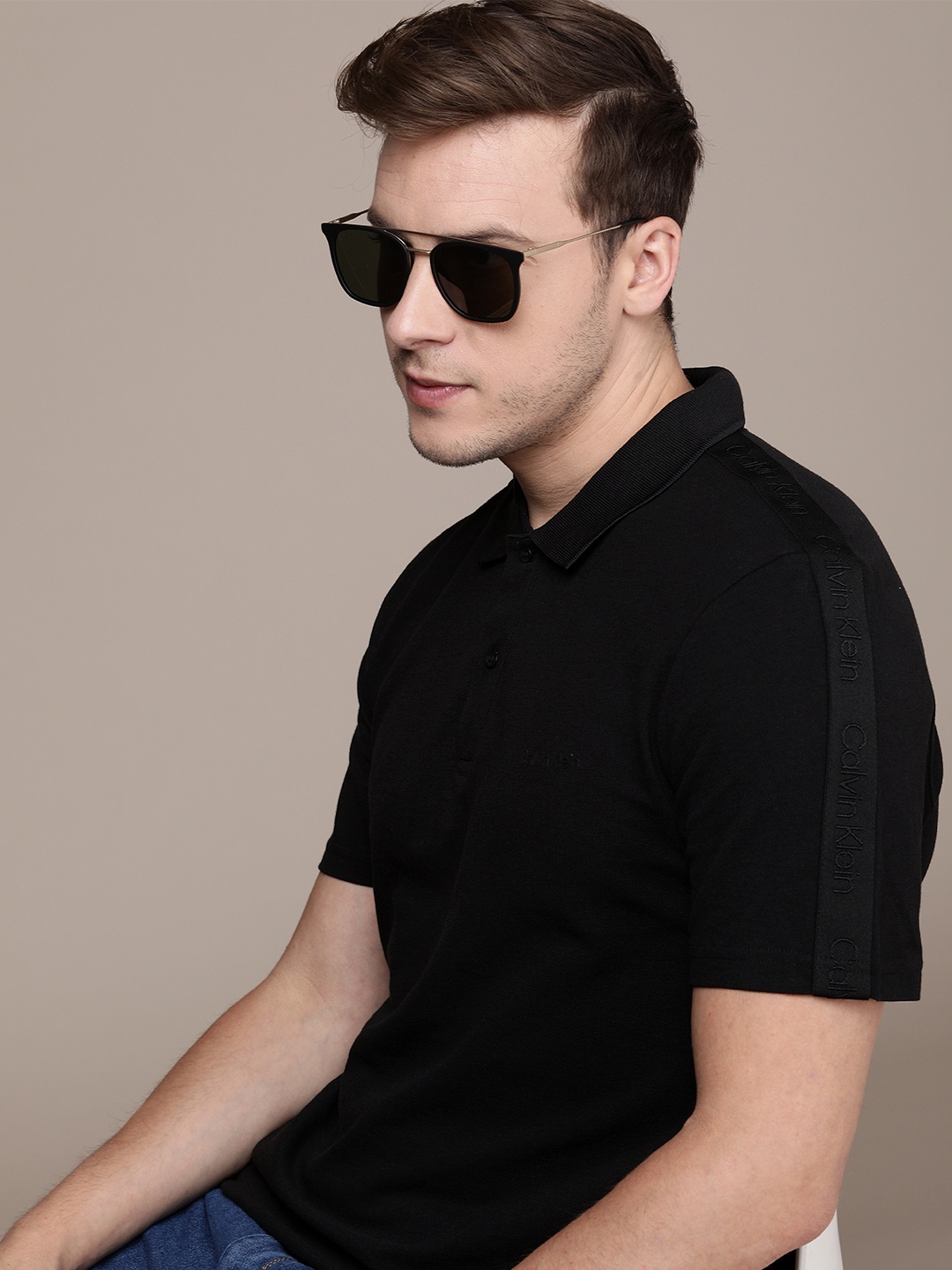 

Calvin Klein Jeans Men Black Polo Collar T-shirt