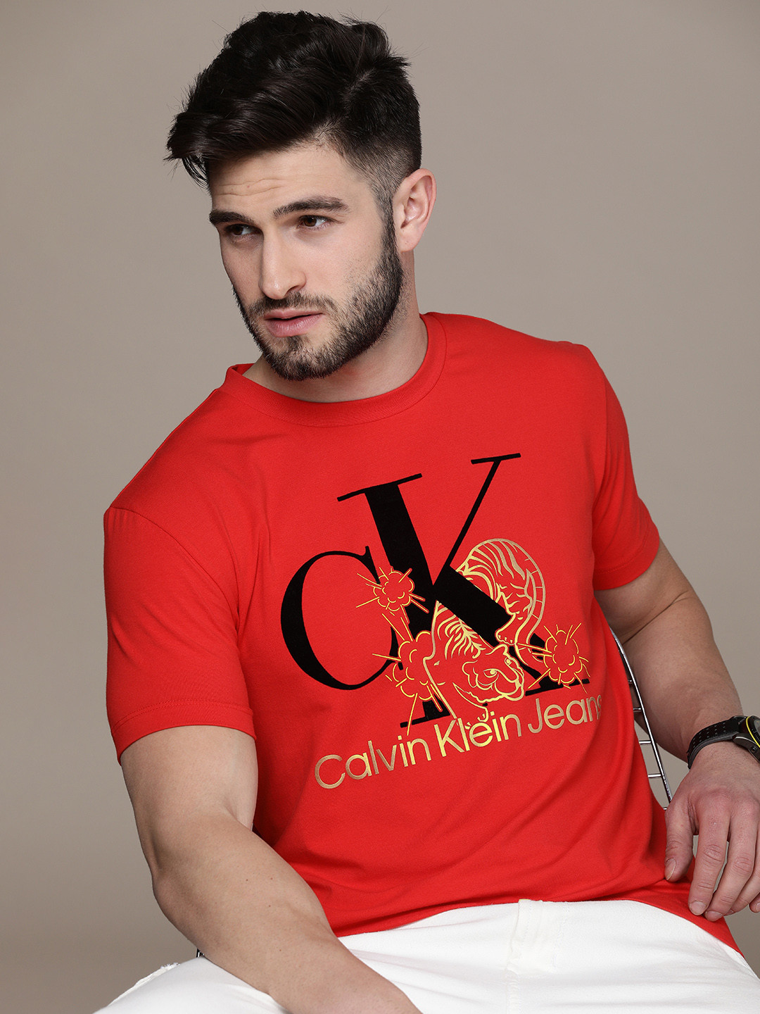

Calvin Klein Jeans Men Red Graphic Printed Pure Cotton T-shirt