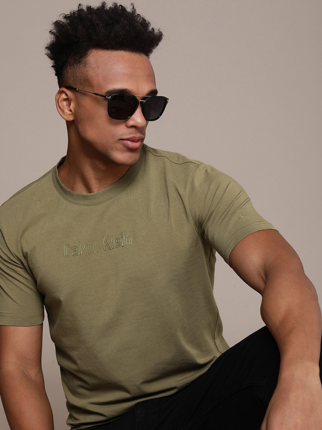 

Calvin Klein Jeans Brand Logo Print Detail T-shirt, Olive