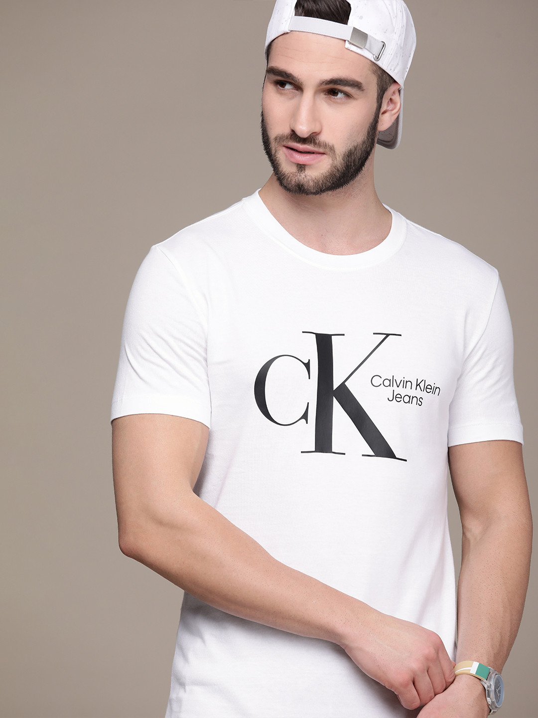 

Calvin Klein Jeans Men White Brand Logo Printed Pure Cotton T-shirt