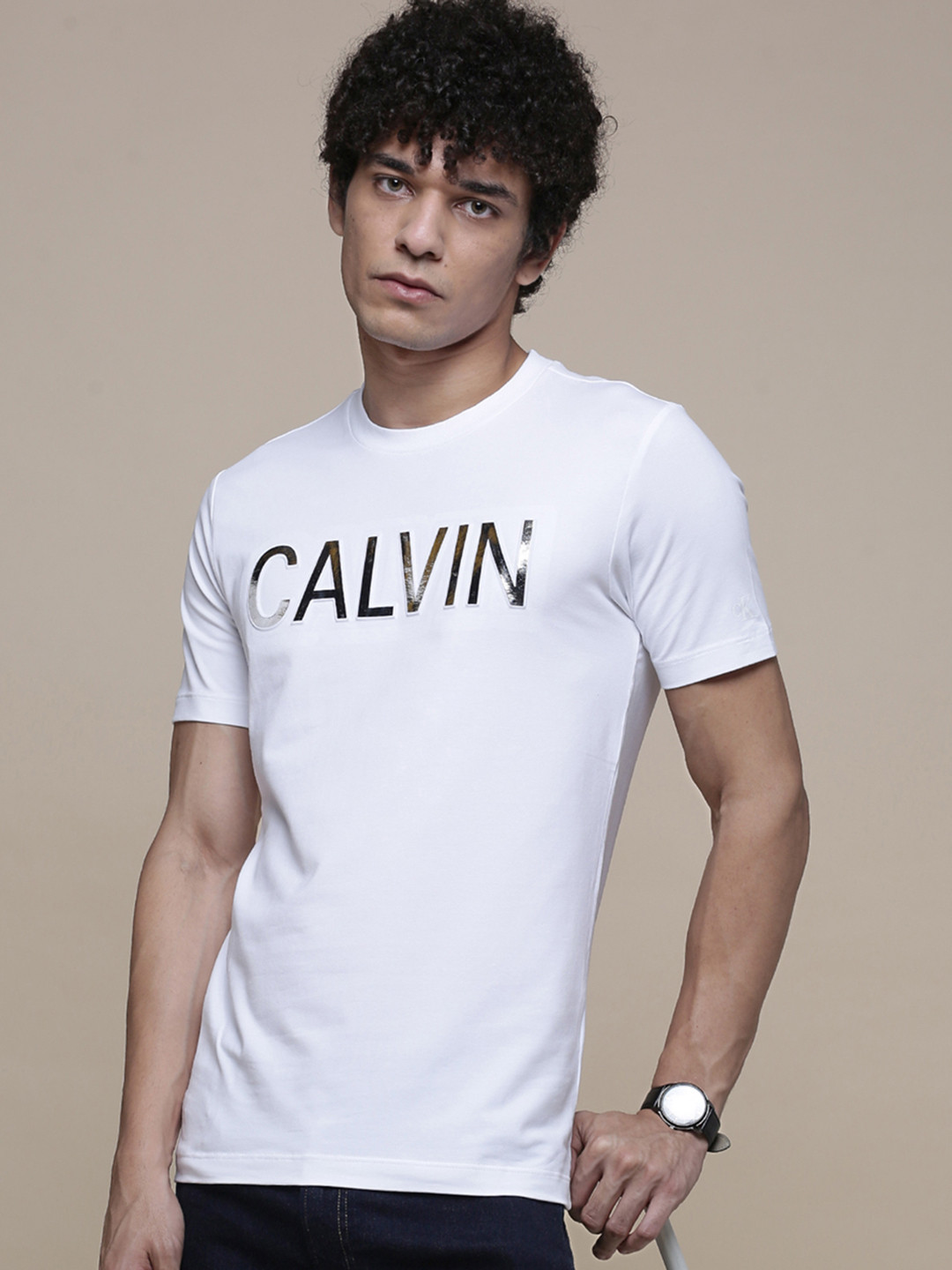 

Calvin Klein Jeans Men White Brand Logo Slim Fit T-shirt