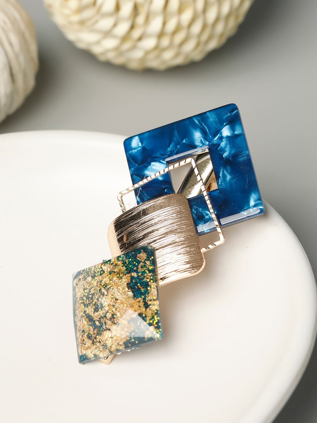 

PRITA Women Gold-Toned & Blue Alligator Hair Clip