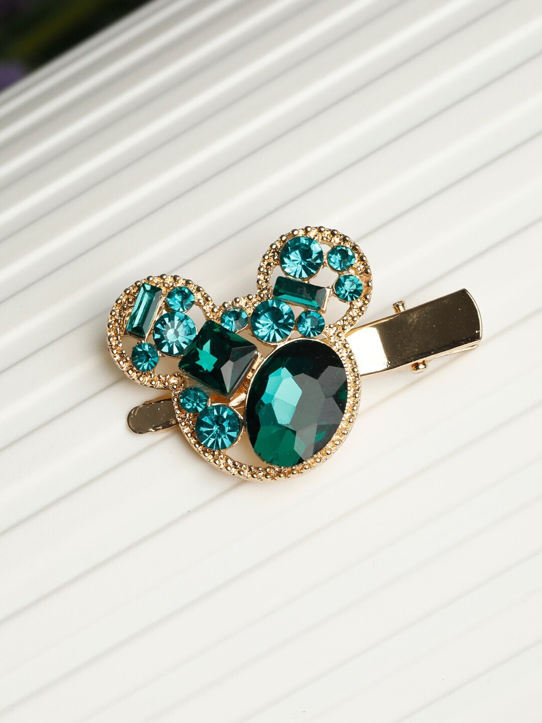 

PRITA BY PRIYAASI Women Gold-Toned & Teal Embellished Alligator Hair Clip