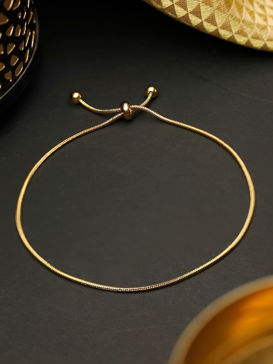 

PRITA BY PRIYAASI Women Gold-Toned Brass Handcrafted Gold-Plated Link Bracelet