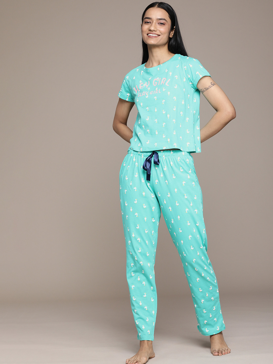 

beebelle Women Green & White Printed Night suit