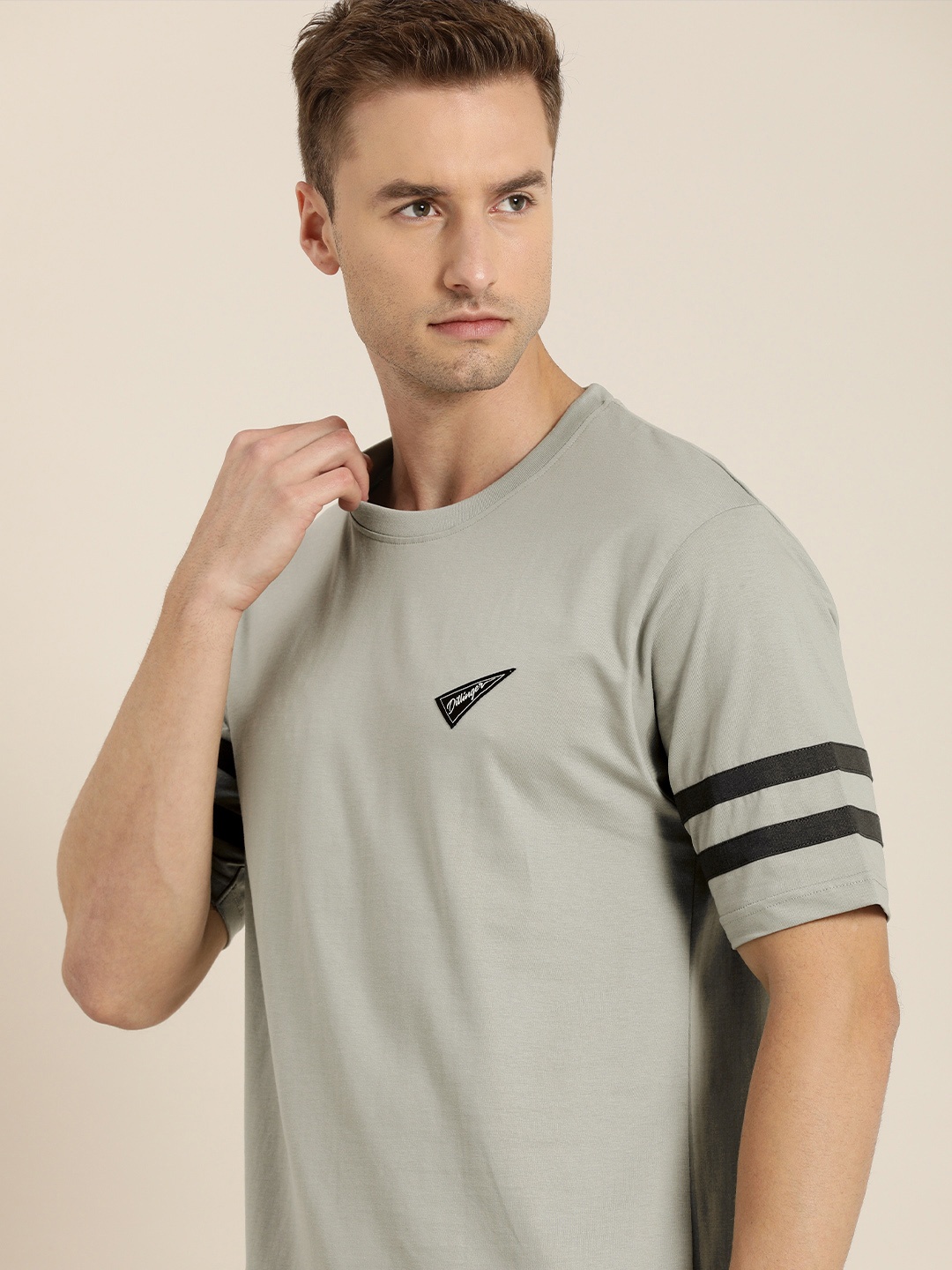 

DILLINGER Men Grey Solid Pure Cotton Loose T-shirt with Striped Sleeves