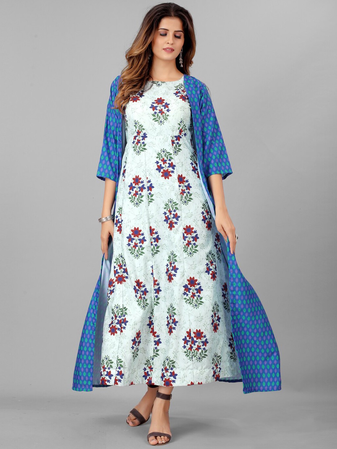 

SHOPGARB Women Blue Floral Printed Kurta With Shrug