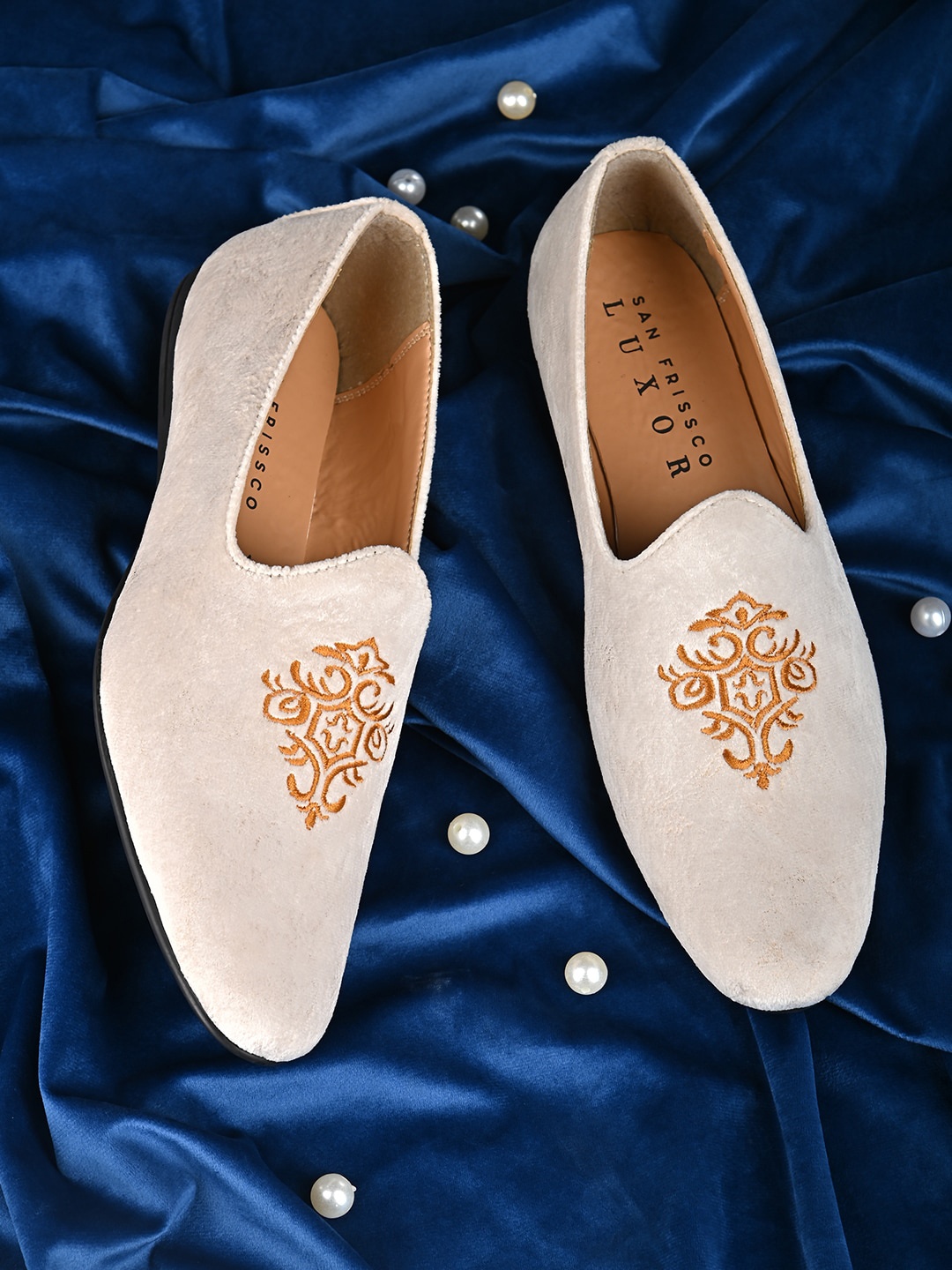 

San Frissco Men Beige Woven Design Leather Loafers