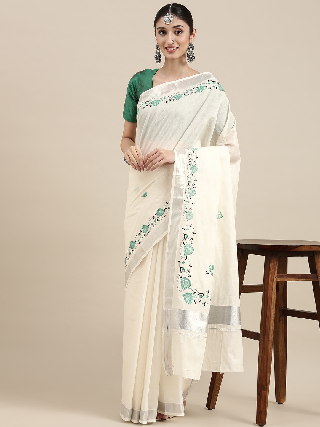 

Thara Sarees Women Off White & Green Ethnic Motifs Embroidered Pure Cotton Kasavu Saree