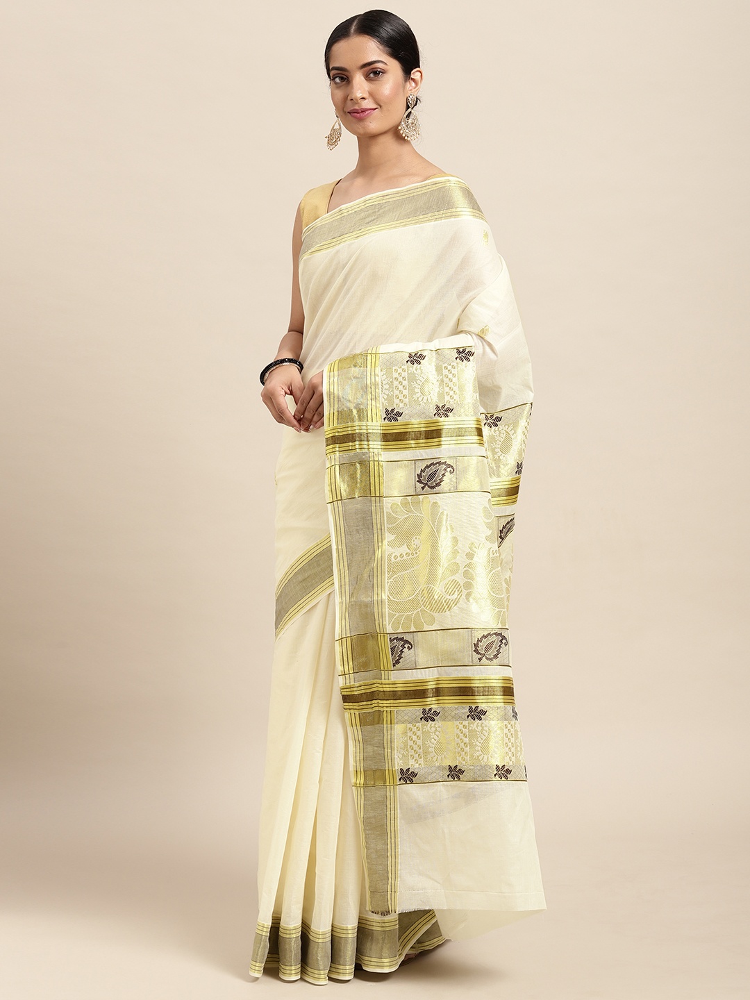 

Thara Sarees Off White & Golden Handloom Solid Zari Pure Cotton Kasavu Saree