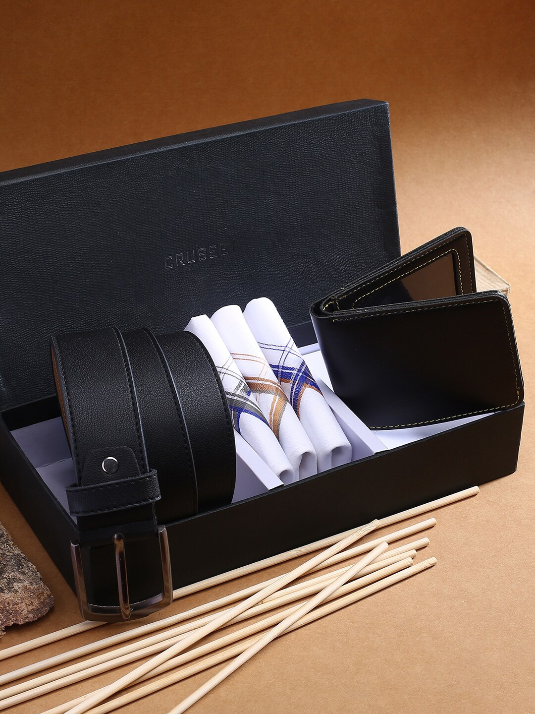 

CRUSSET Men Black & White Accessory Gift Set