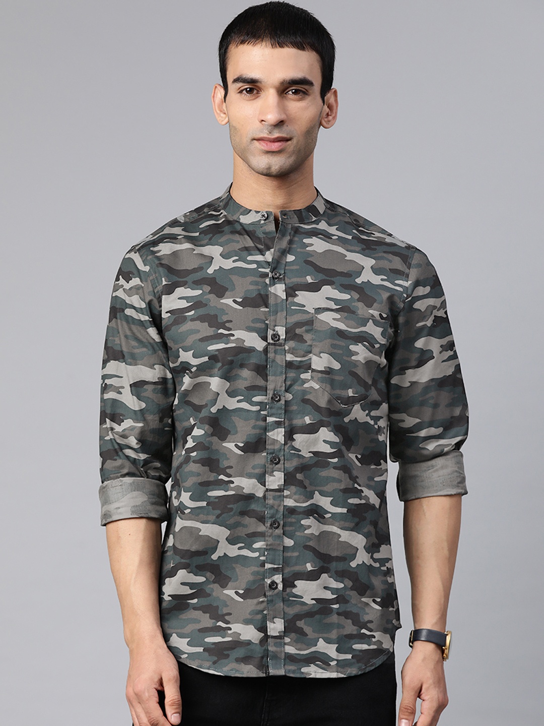 

Hubberholme Men Green Camouflage Printed Pure Cotton Casual Shirt