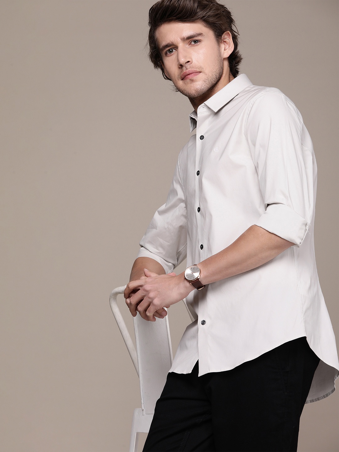 

Calvin Klein Jeans Men Grey Solid Slim Fit Casual Shirt