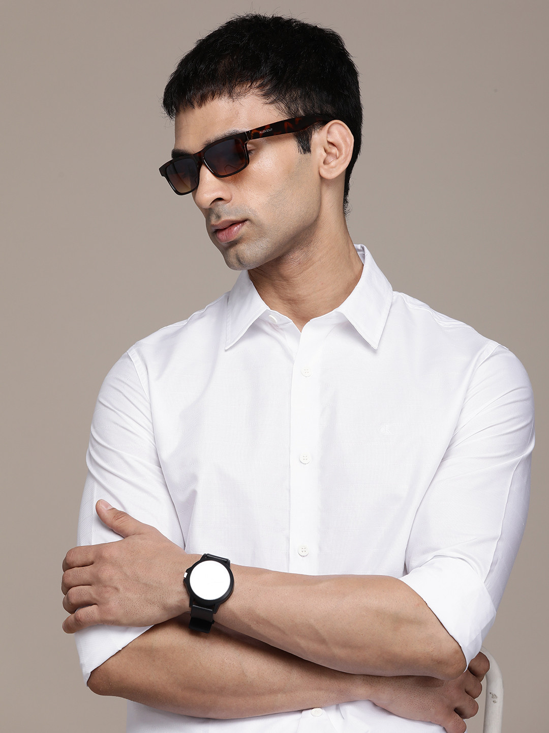 

Calvin Klein Jeans Men White Textured Slim Fit Casual Pure Cotton Shirt