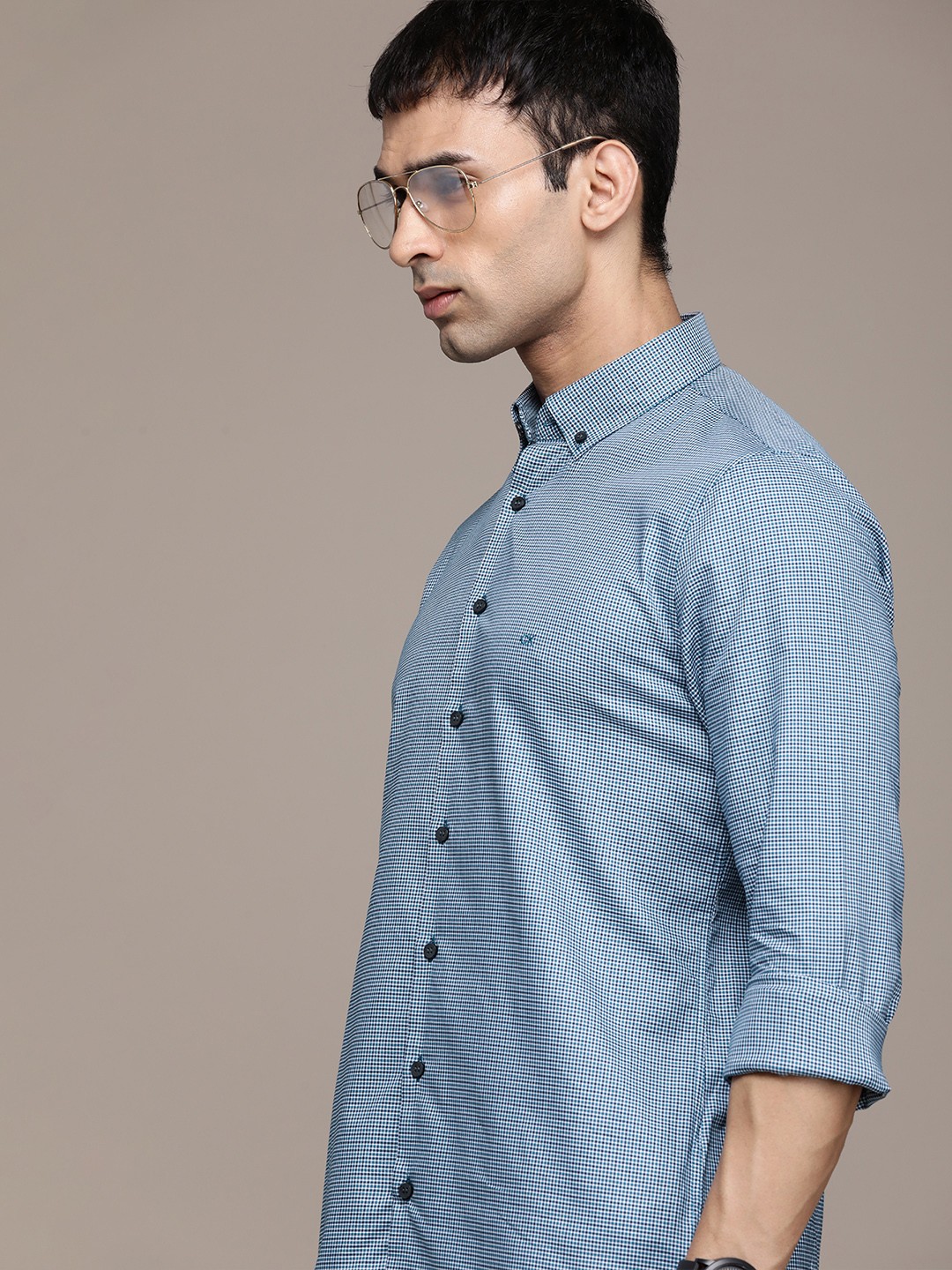 

Calvin Klein Jeans Men Navy Blue & Blue Slim Fit Checked Casual Pure Cotton Shirt