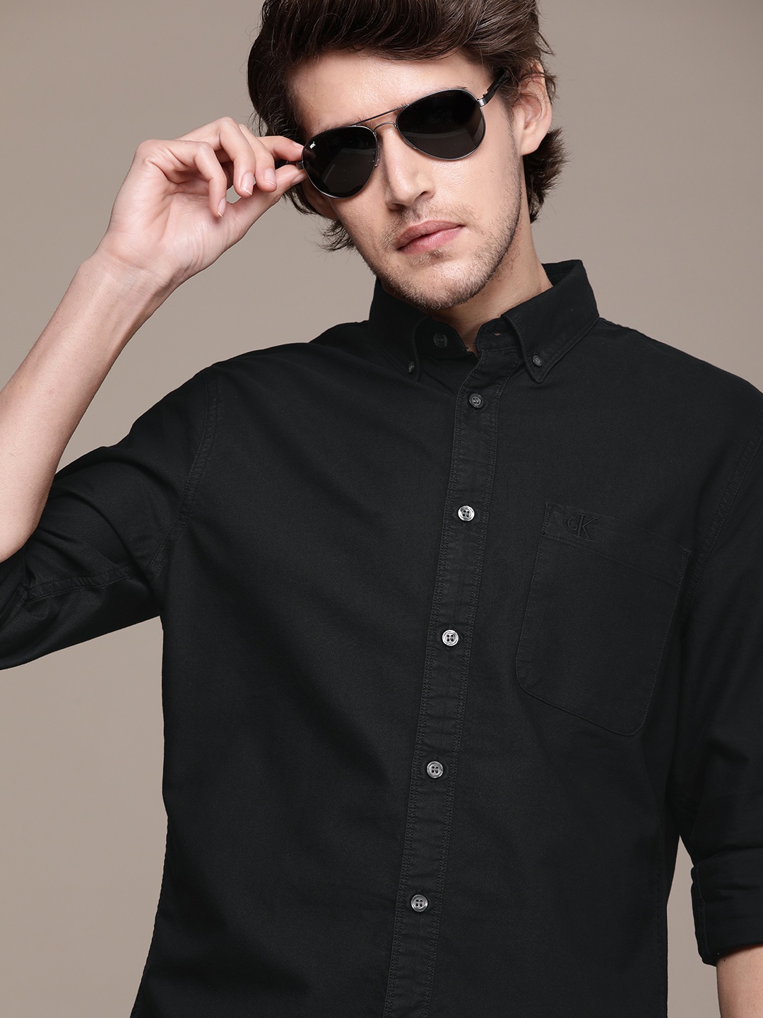

Calvin Klein Jeans Men Black Slim Fit Casual Shirt