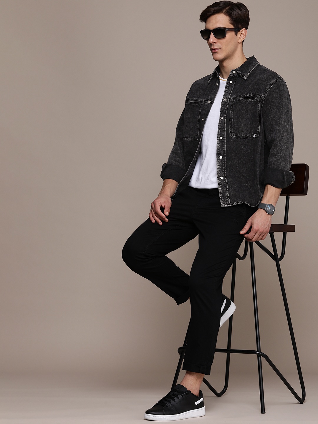 

Calvin Klein Jeans Men Washed Black Denim Casual Shirt