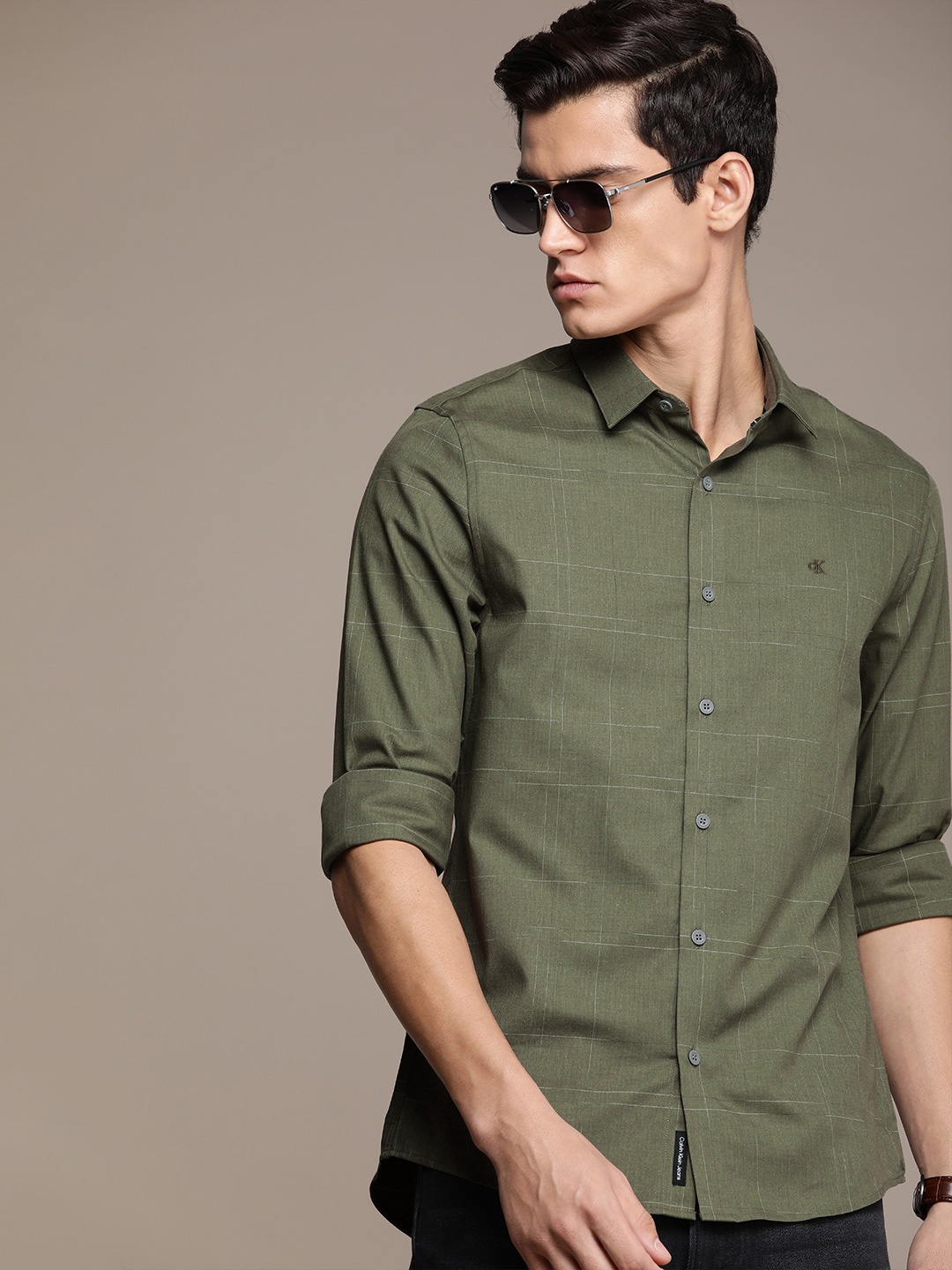 

Calvin Klein Jeans Men Olive Green Slim Fit Checked Casual Shirt