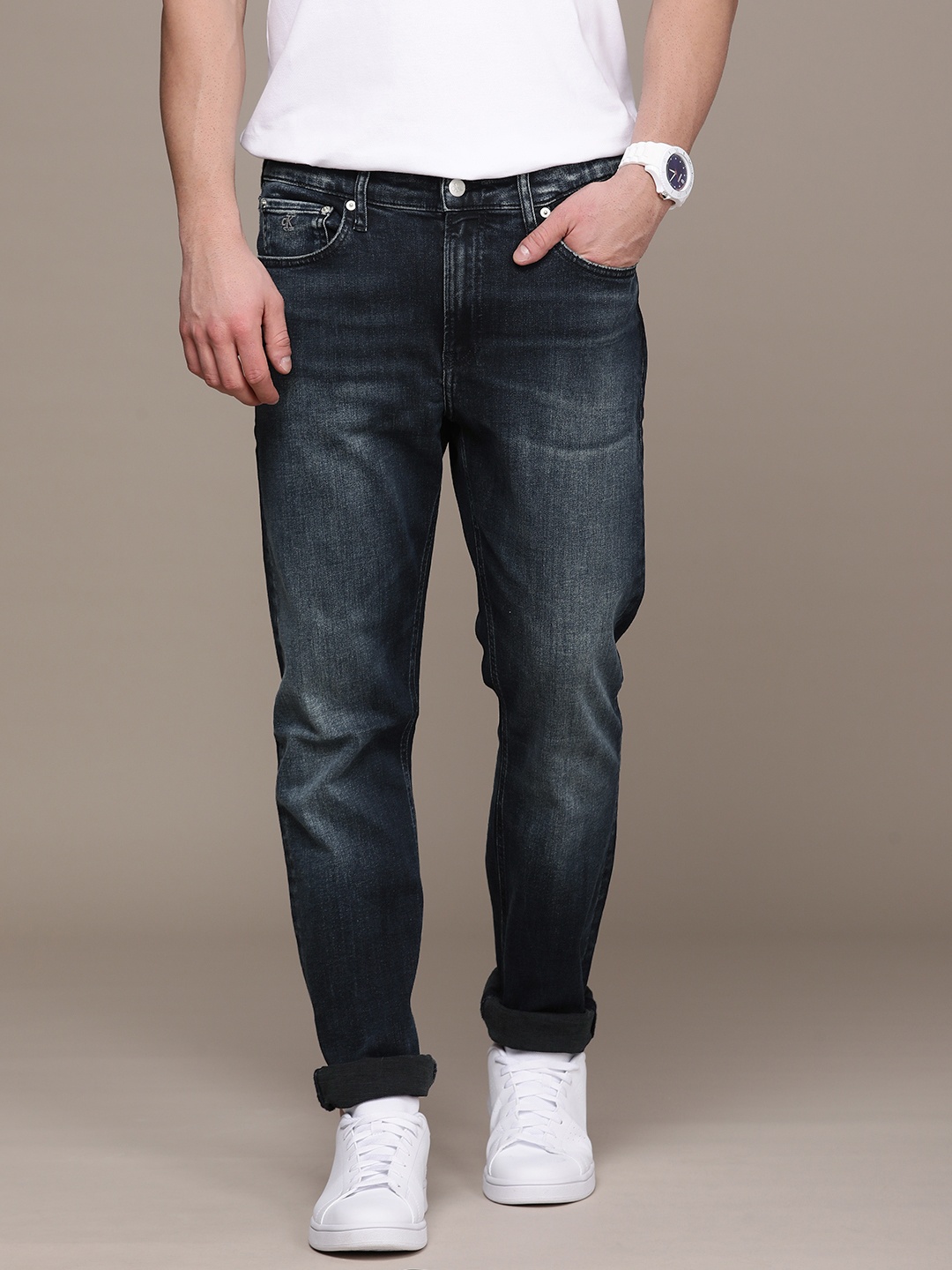 

Calvin Klein Jeans Men Blue Slim Tapered Fit Light Fade Stretchable Jeans