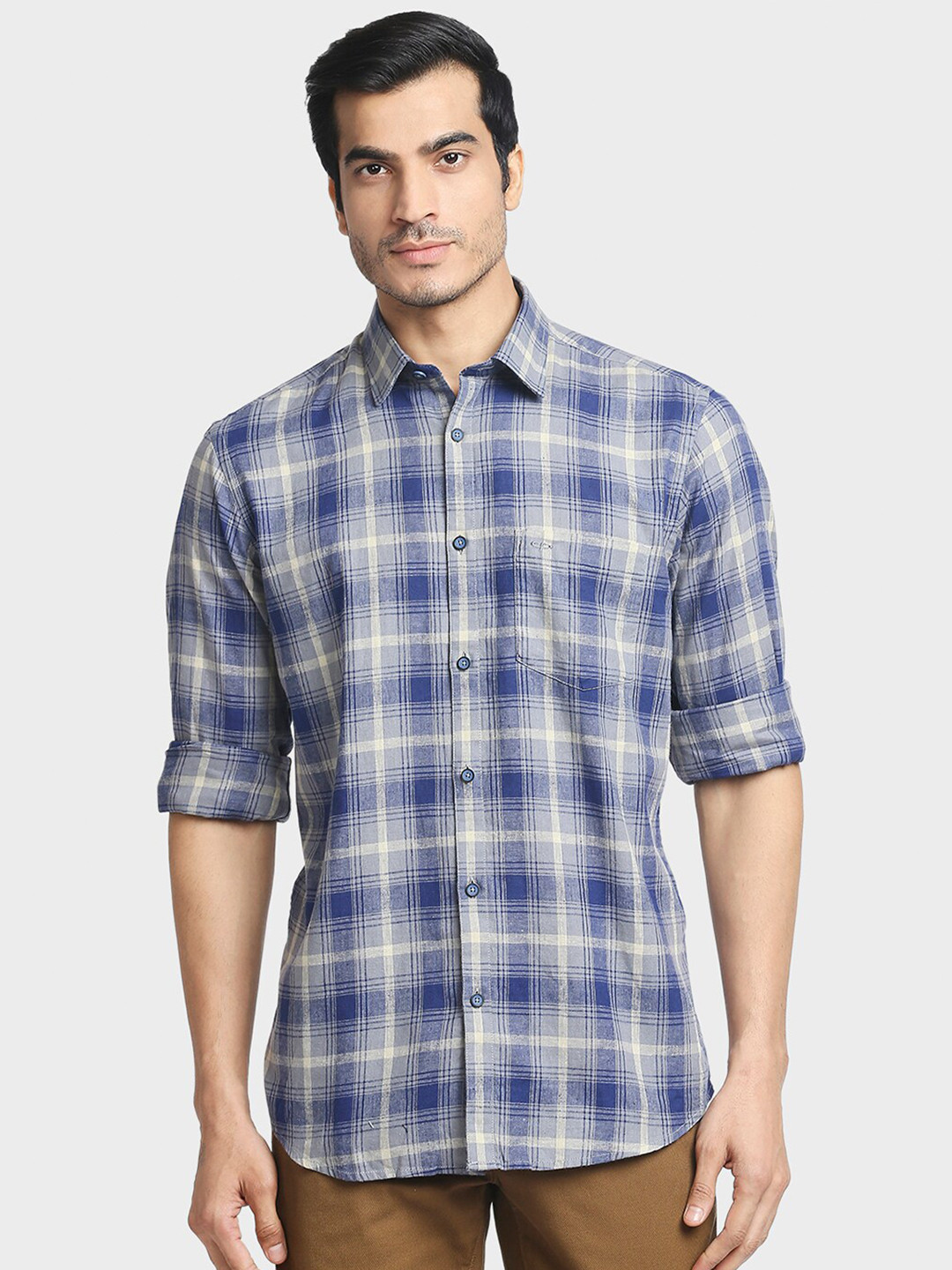 

ColorPlus Men Blue Tailored Fit Checked Casual Shirt