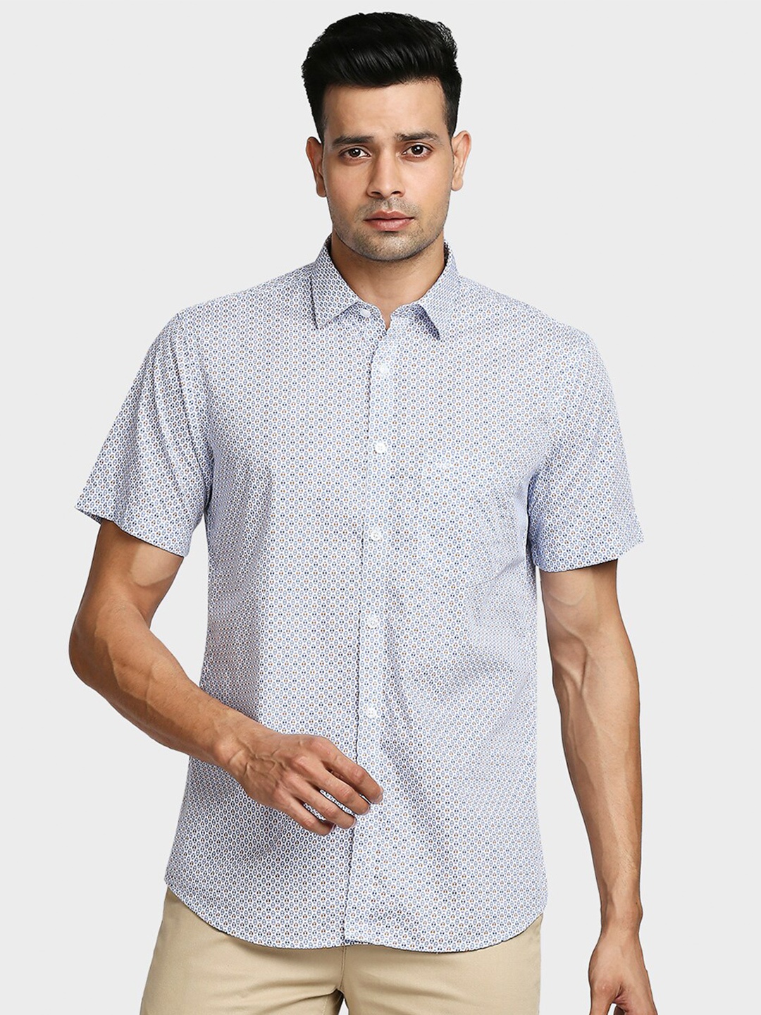 

ColorPlus Men White Tailored Fit Printed Casual Shirt