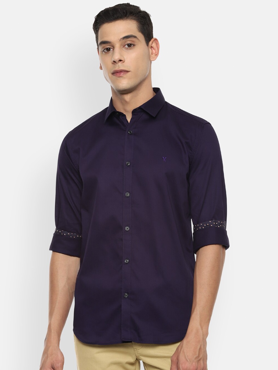 

V Dot Men Navy Blue Slim Fit Casual Shirt