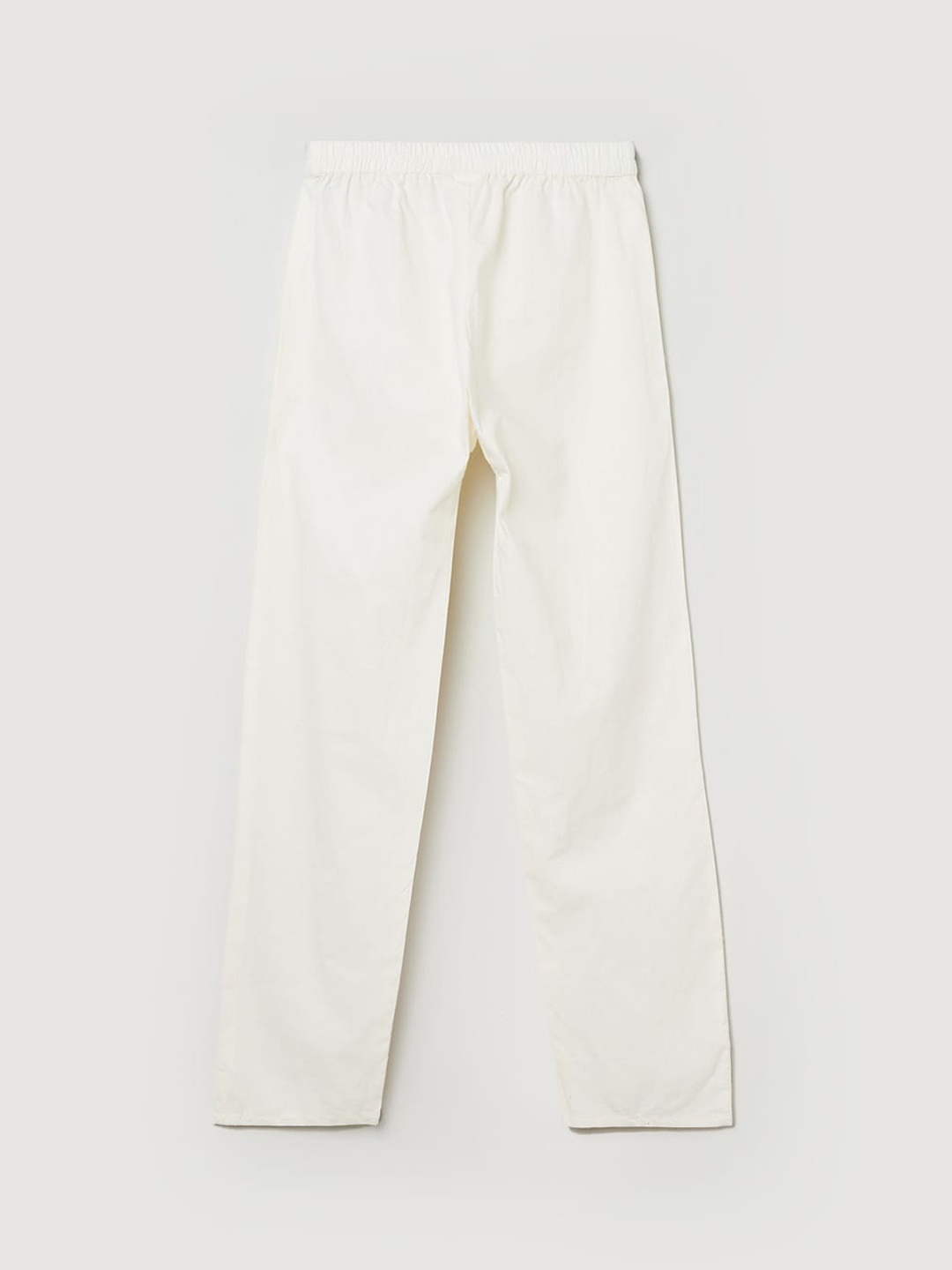 

max Boys Off-White Solid Pure Cotton Pyjama