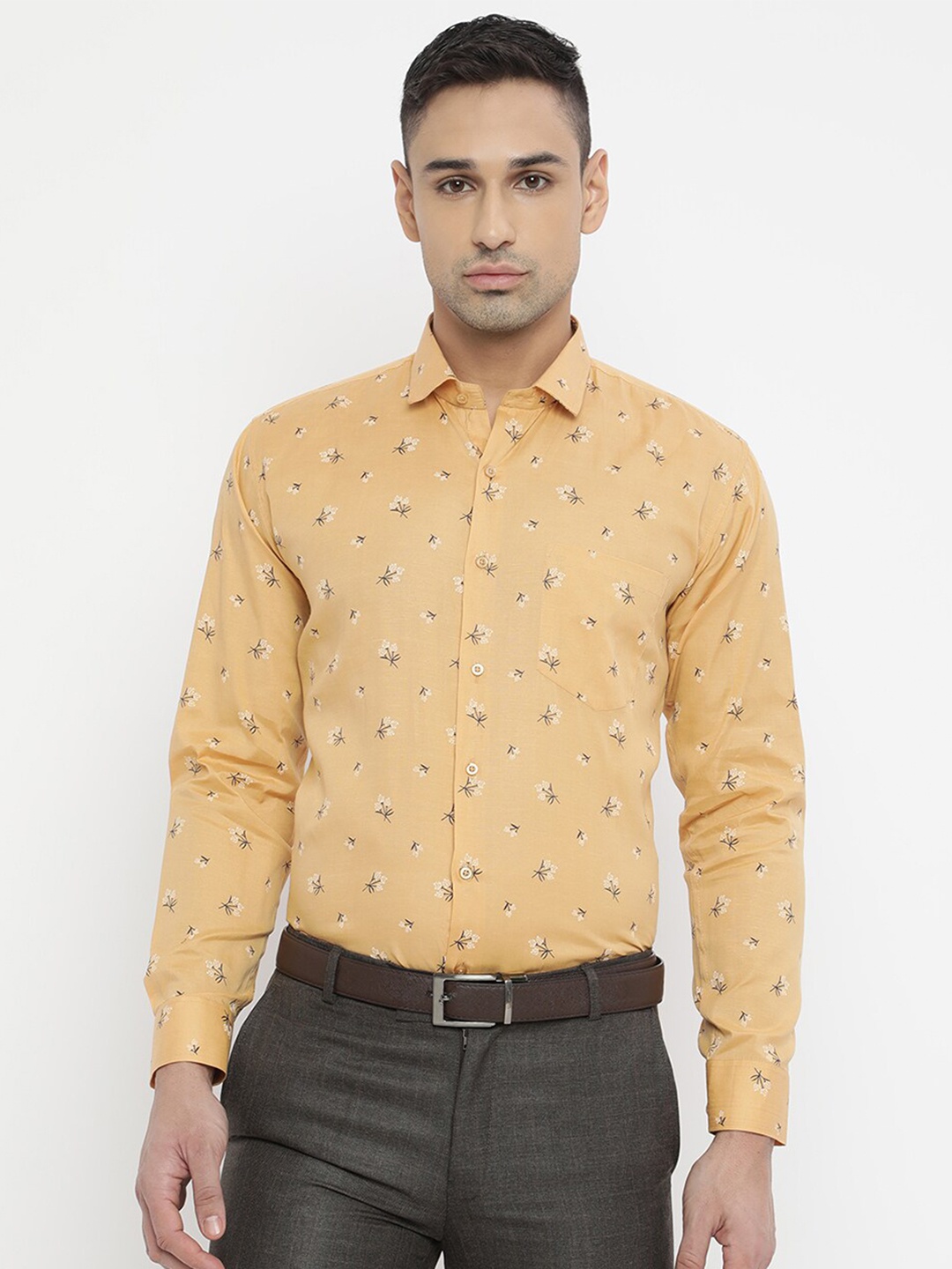 

V2 Value & Variety Men Yellow Floral Printed Casual Shirt