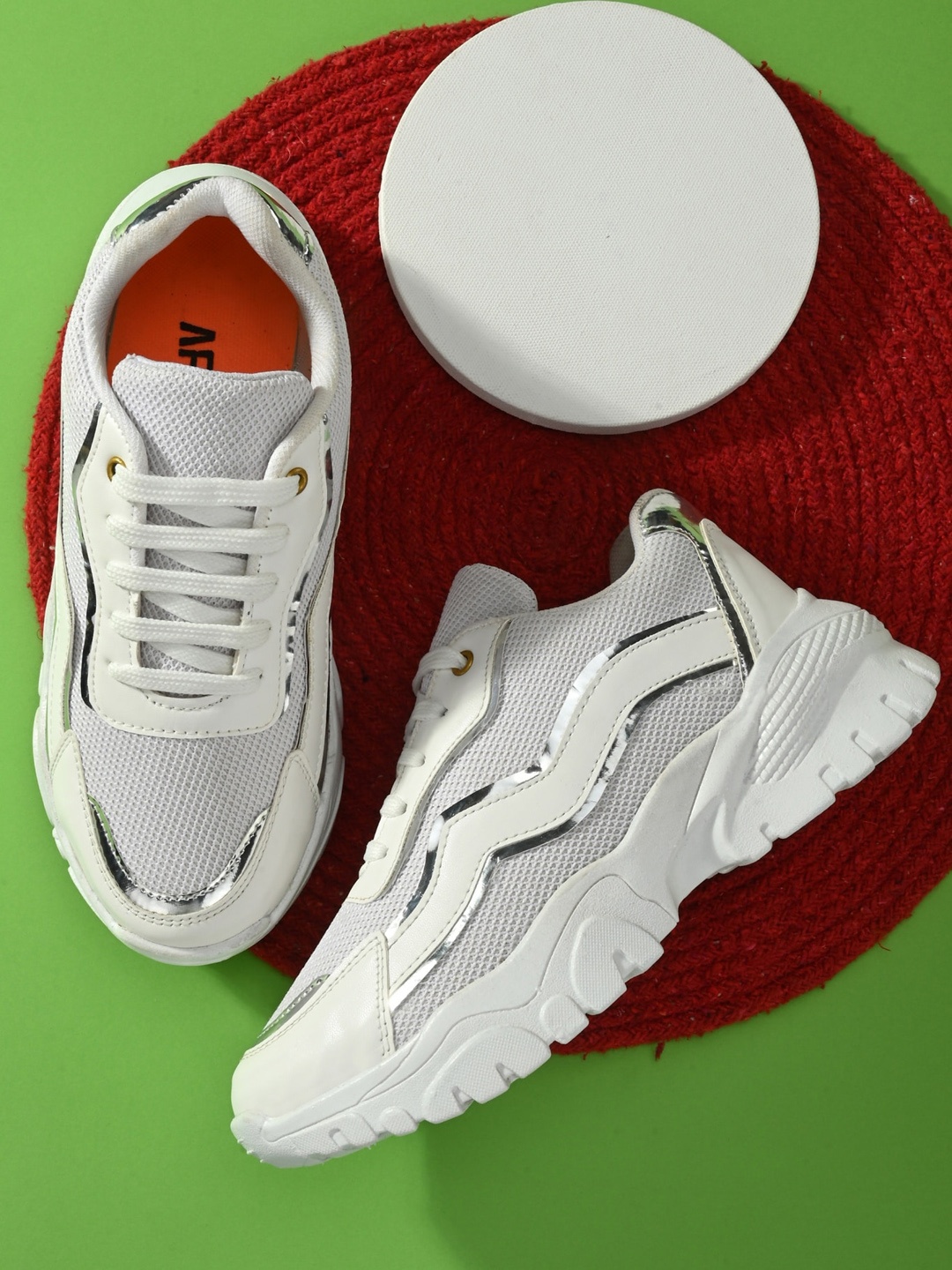 

AfroJack Women White Striped Sneakers