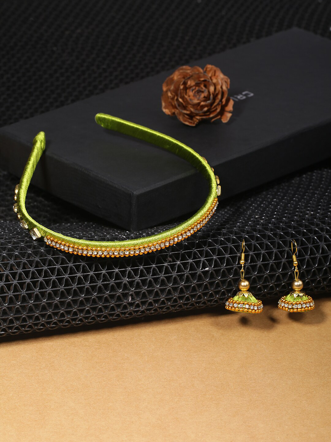 

AKSHARA Girls Green & Gold-Toned Set of 2 Beaded Hair Accessory Set