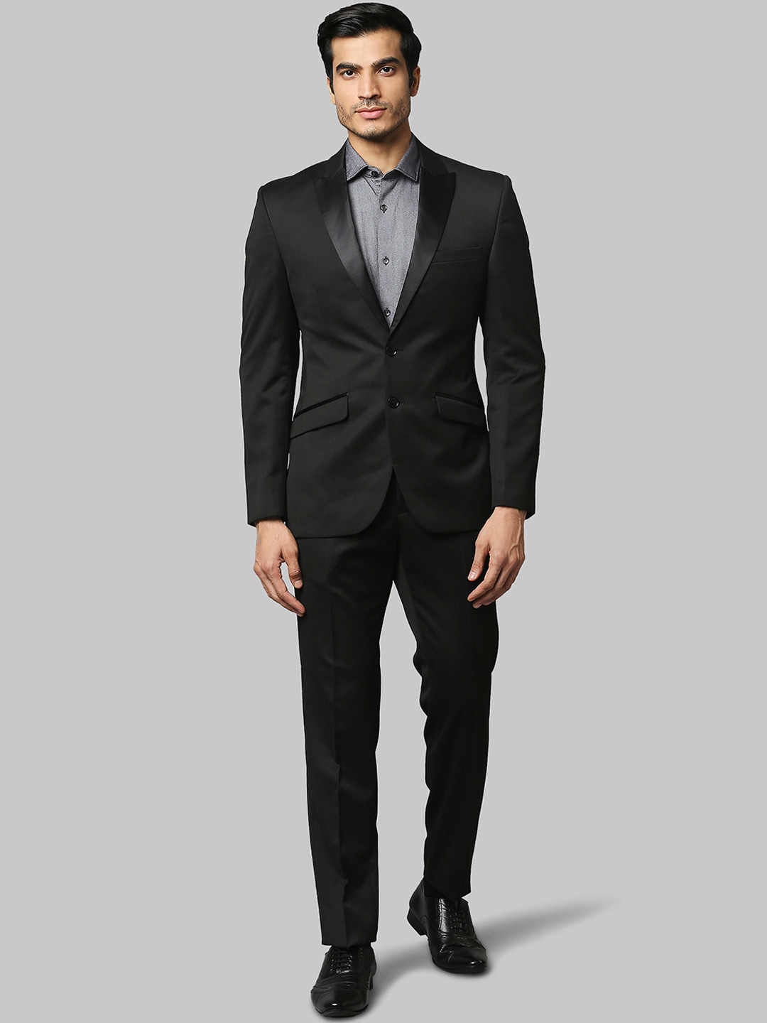 

Park Avenue Men Black Solid Super Slim-Fit Formal Suit