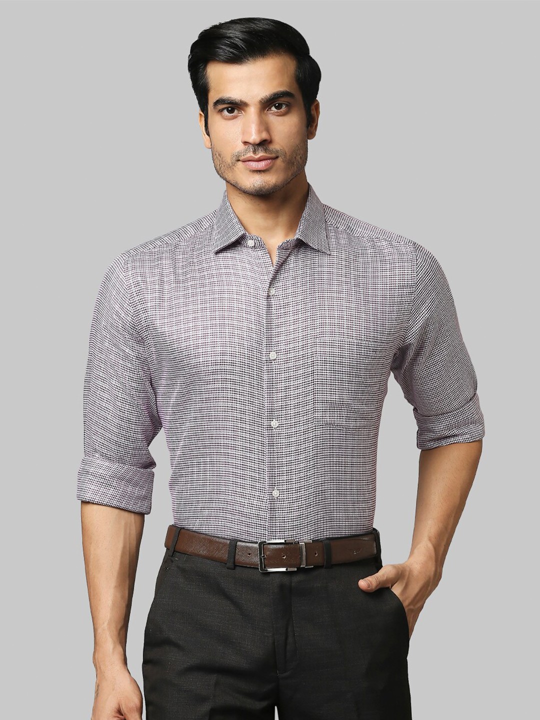 

Park Avenue Men Purple Checked Formal Shirt