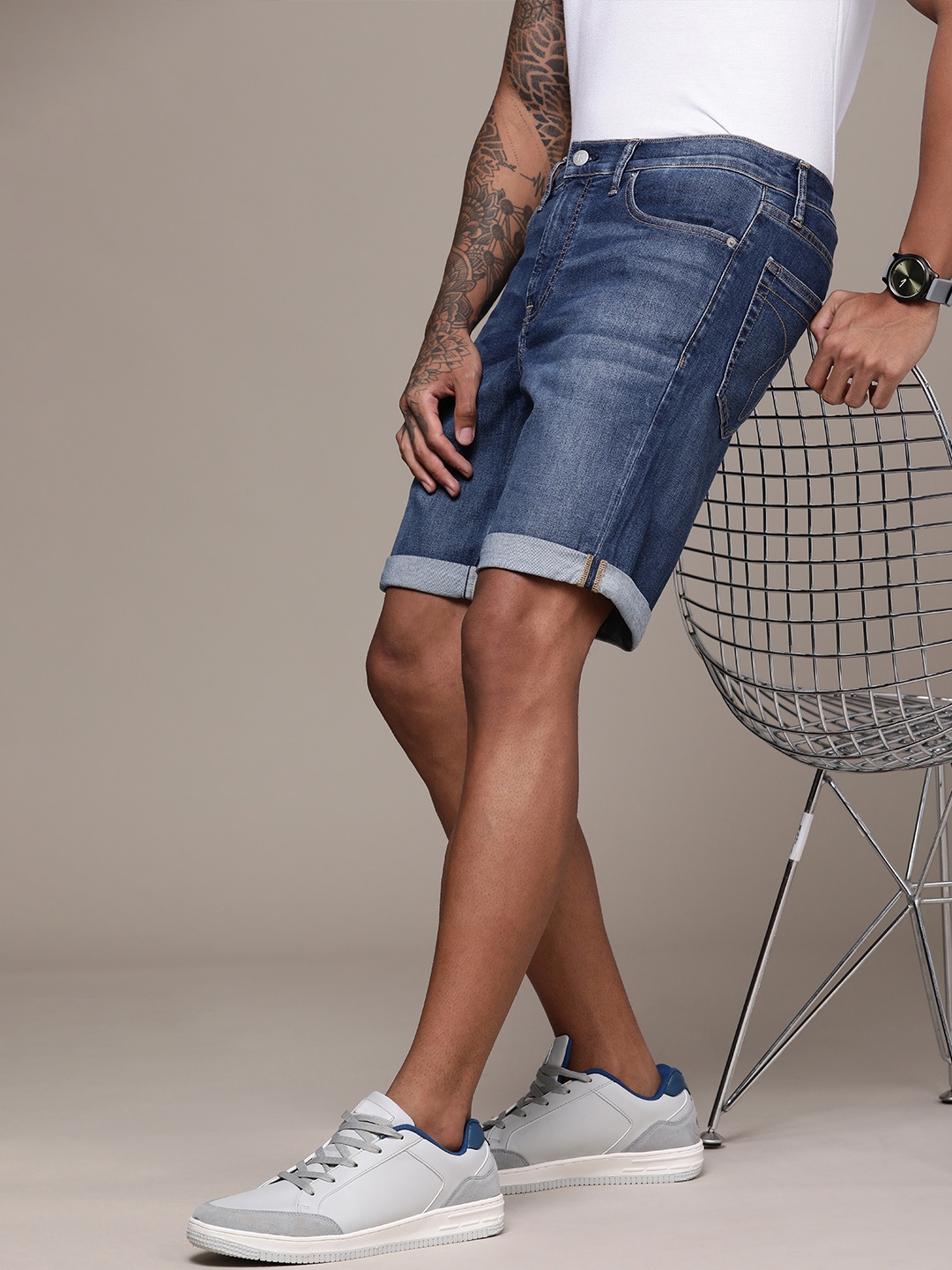 

Calvin Klein Jeans Men Blue Washed Slim Fit Denim Shorts
