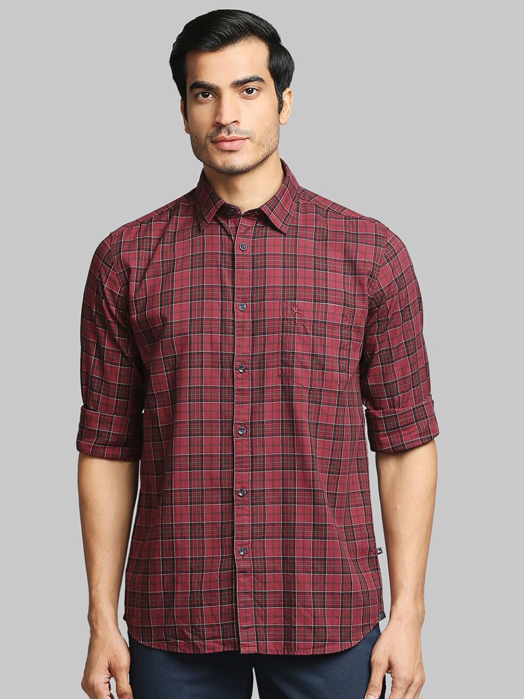

Parx Men Red Slim Fit Tartan Checks Checked Casual Shirt