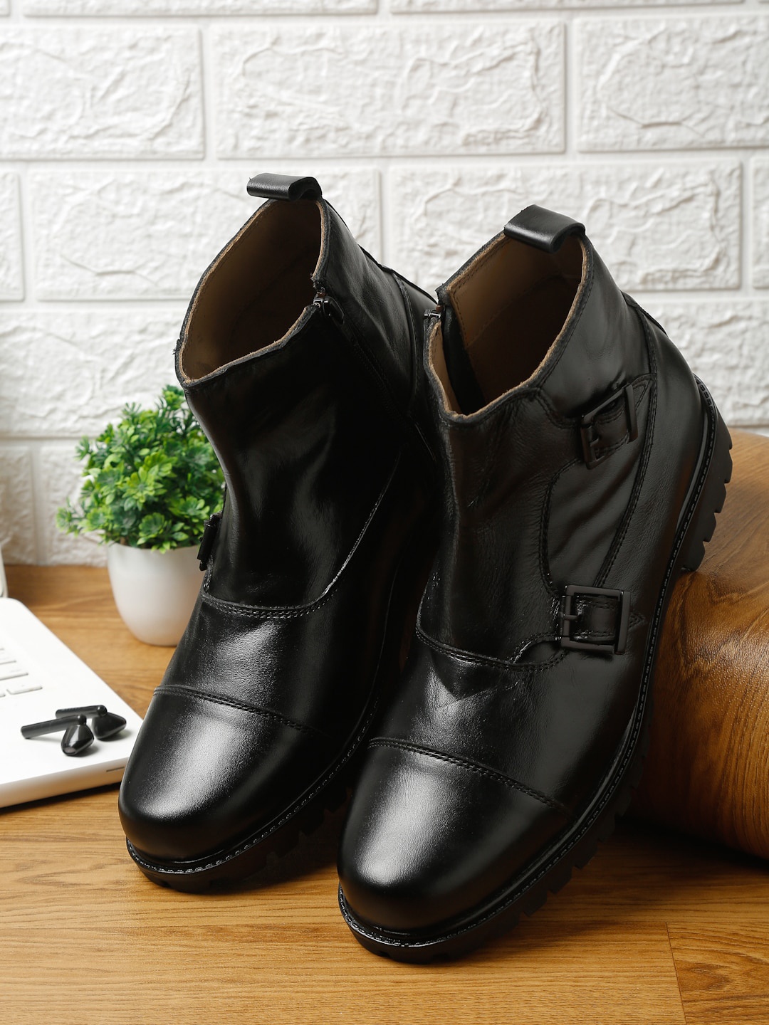 

LOUIS STITCH Men Black Leather High-Top Flat Boots