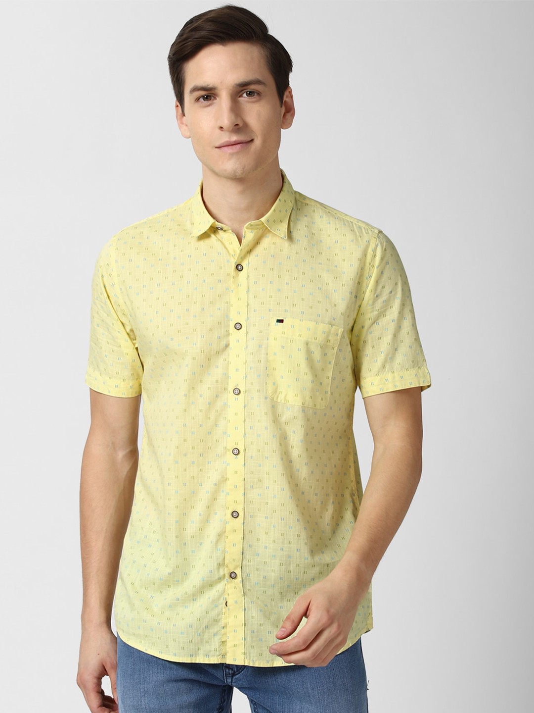 

Peter England Casuals Men Yellow Slim Fit Printed Pure Cotton Casual Shirt