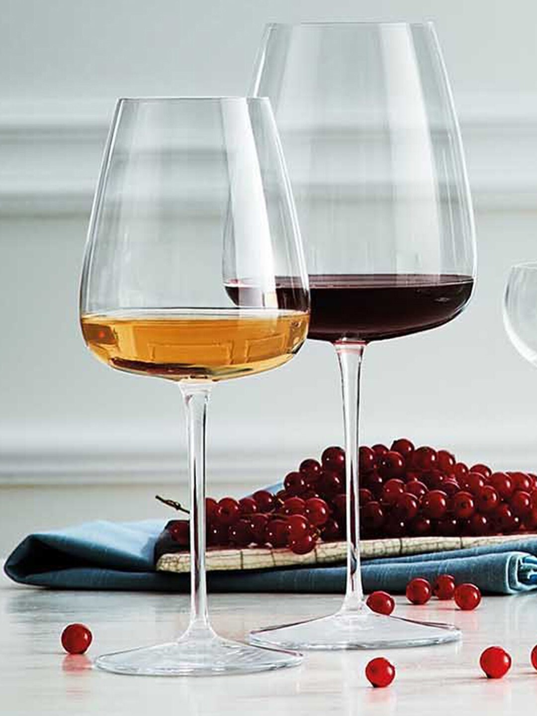 

Luigi Bormioli Set of 4 Talismano Bordeaux Glass, Transparent
