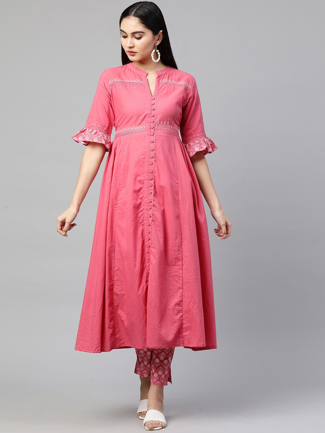 

FASHOR Women Pink & White Floral Panelled Pure Cotton Kurta with Trousers