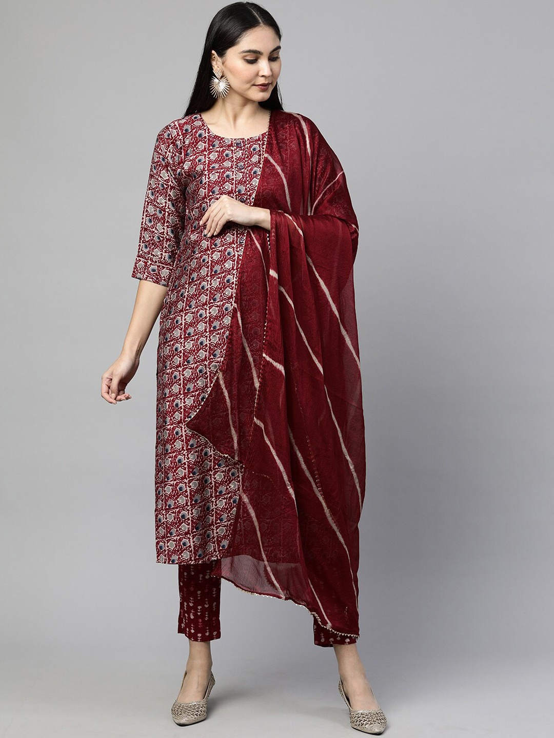 

FASHOR Women Maroon Dyed Empire Gotta Patti Kurta with Trousers & With Dupatta