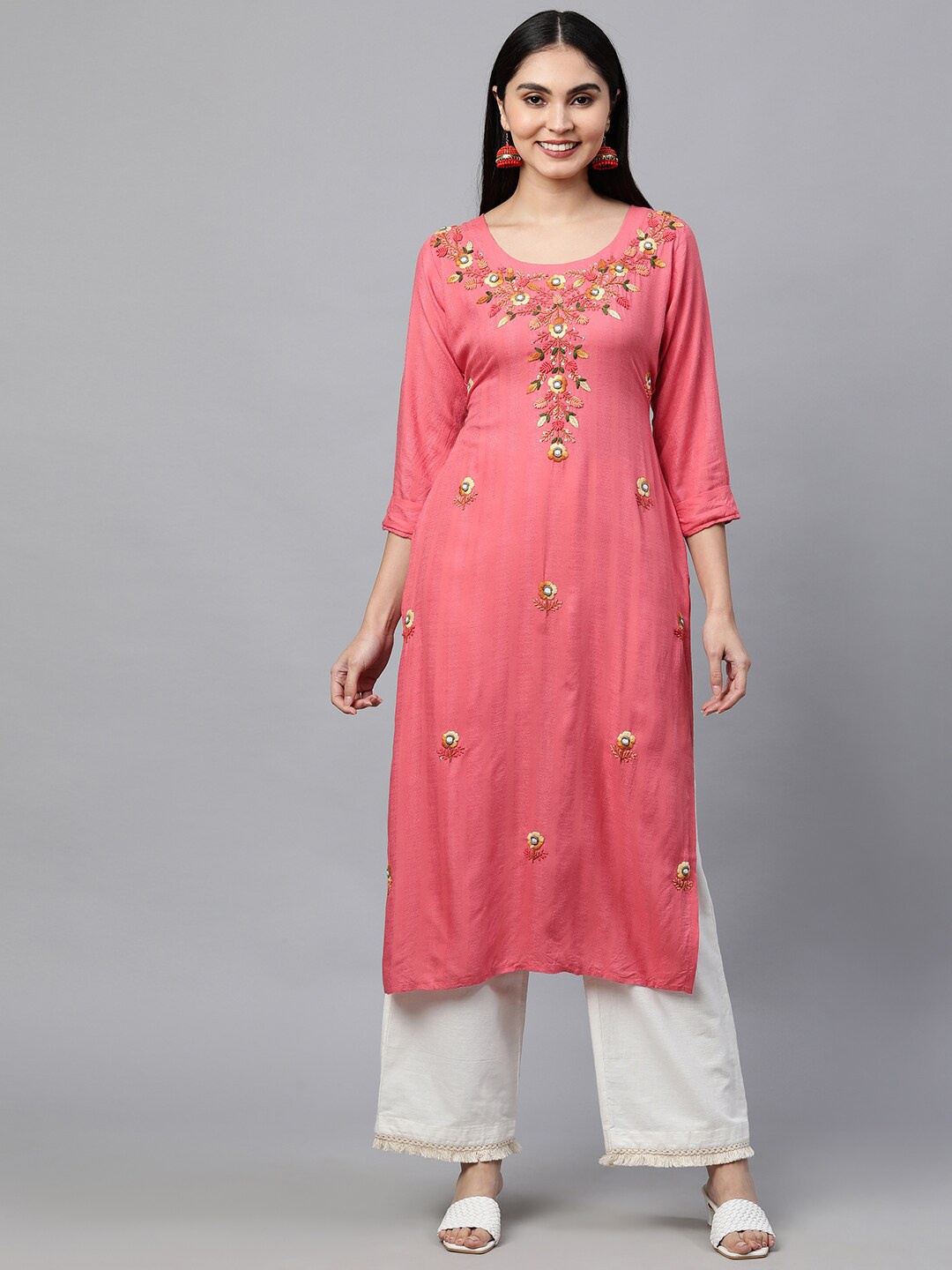 

FASHOR Women Pink Embroidered Kurta With Matching Mask