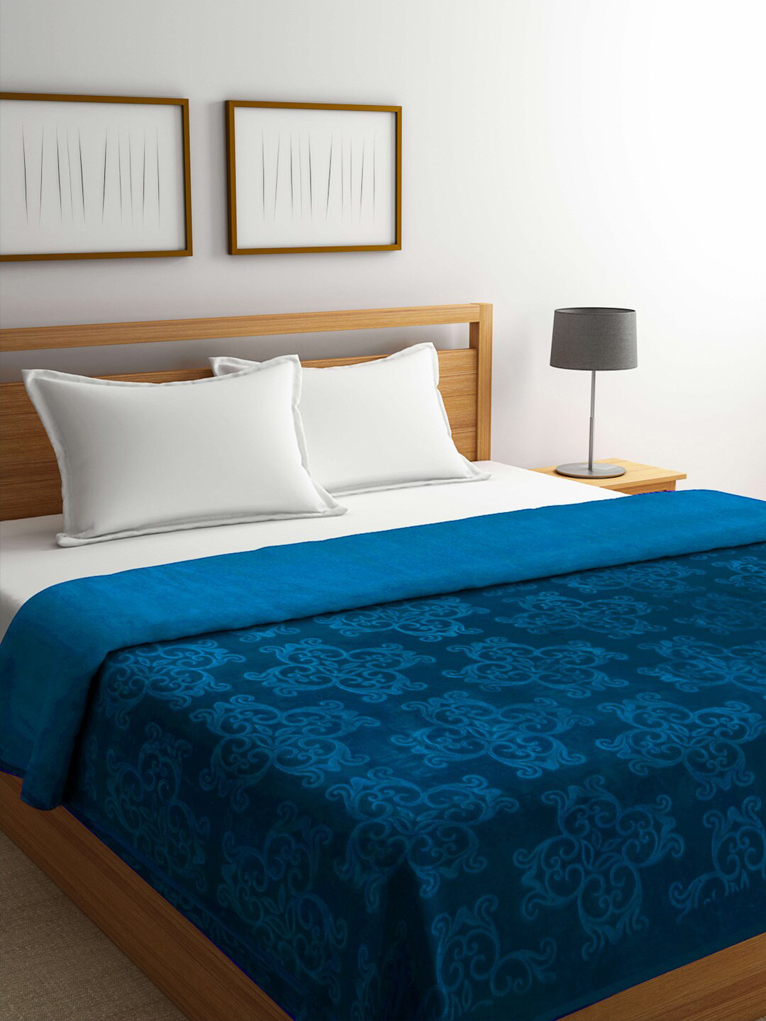 

KLOTTHE Blue Ethnic Motifs Mild Winter 550 GSM Double Bed Blanket