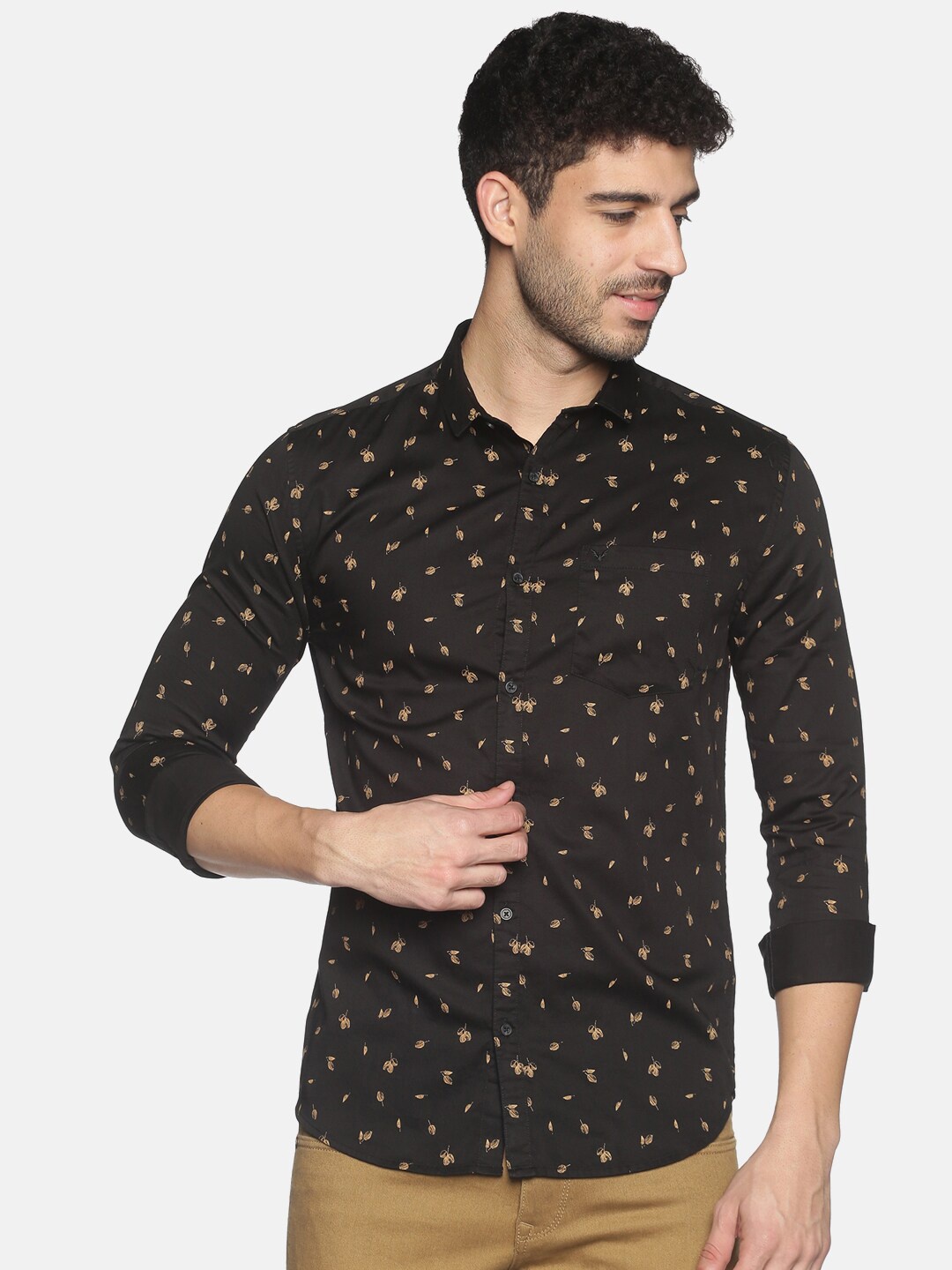 

SHOWOFF Men Black Slim Fit Printed Casual Shirt