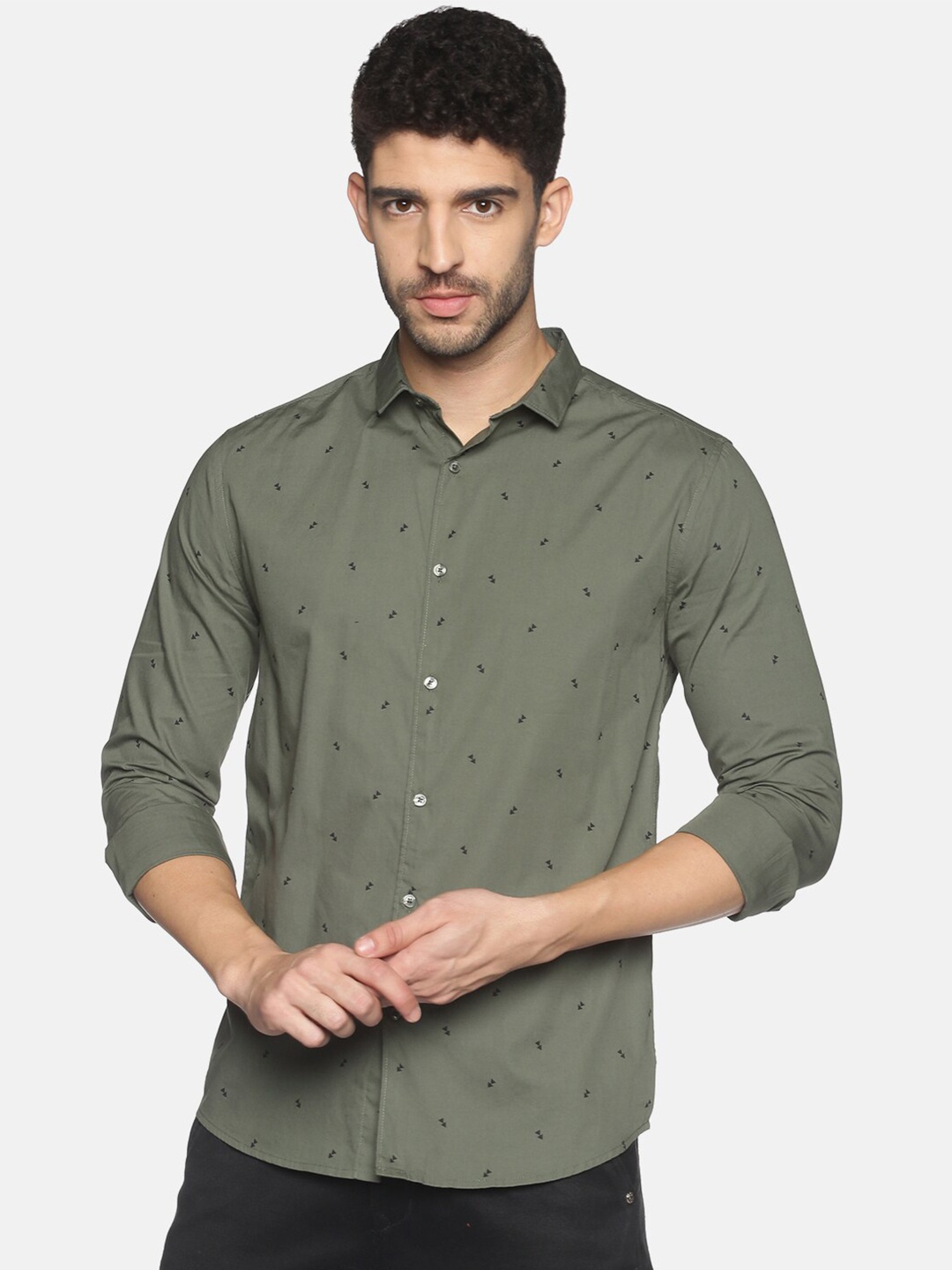 

SHOWOFF Men Green Slim Fit Printed Casual Shirt