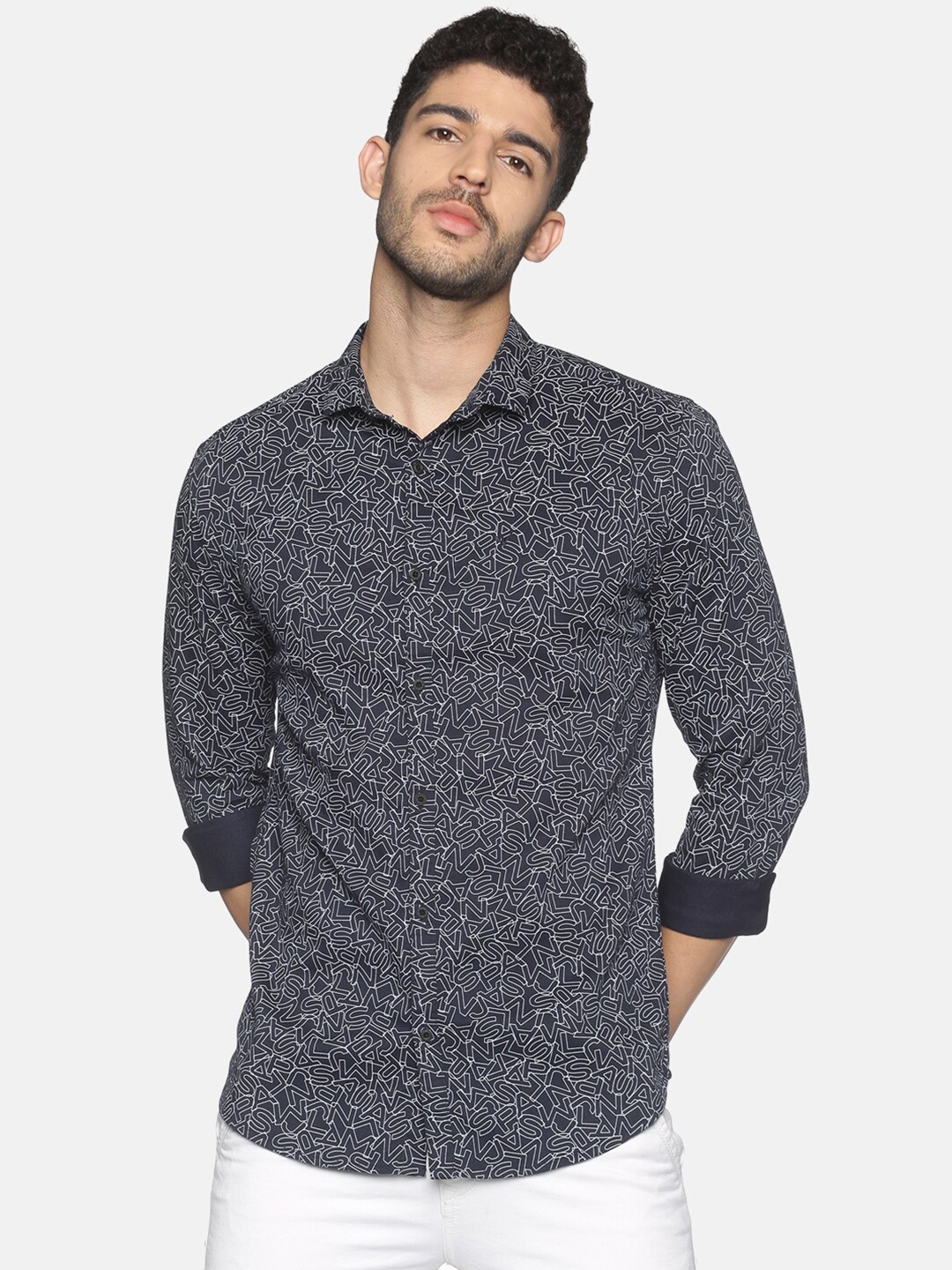 

SHOWOFF Men Navy Blue Slim Fit Printed Casual Shirt