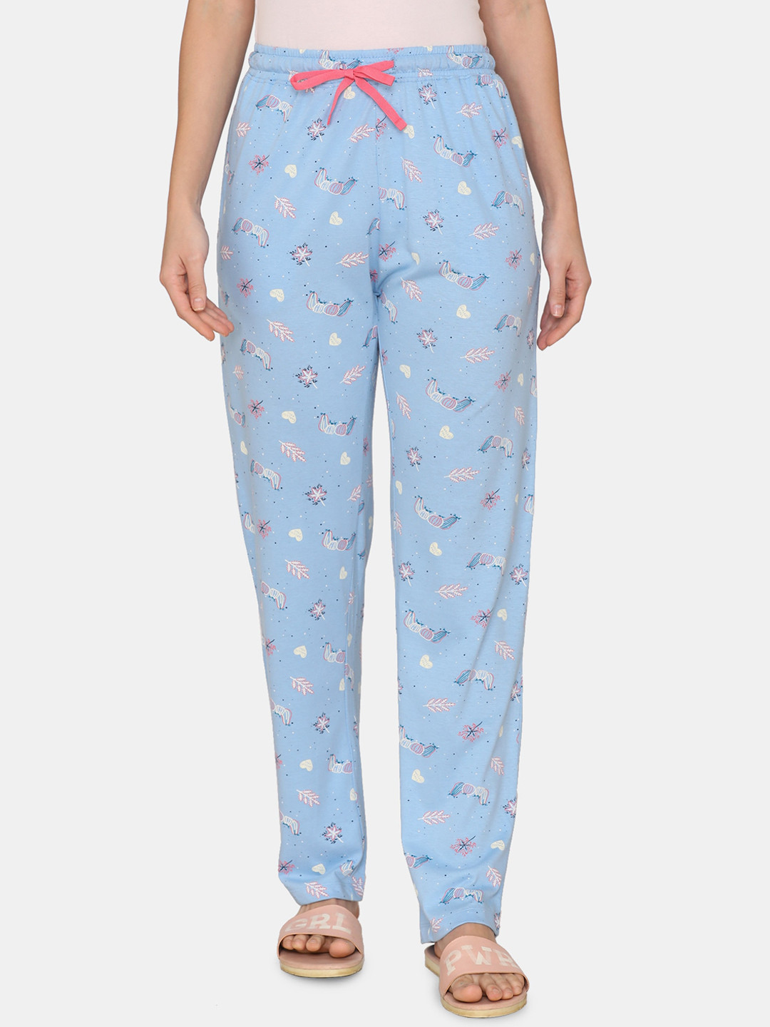 

Zivame Women Blue Autumn Leaves Knit Cotton Pyjama