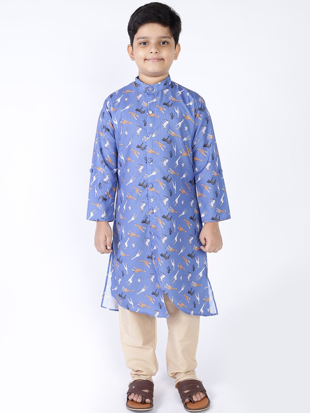 

TABARD Boys Blue Floral Printed Thread Work Kurta