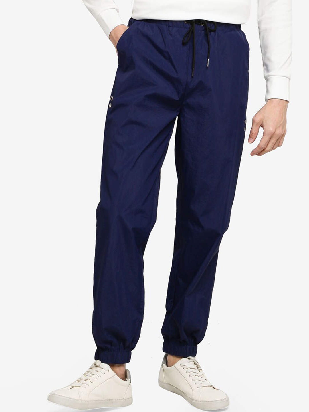 

ZALORA BASICS Men Navy Blue Solid Joggers